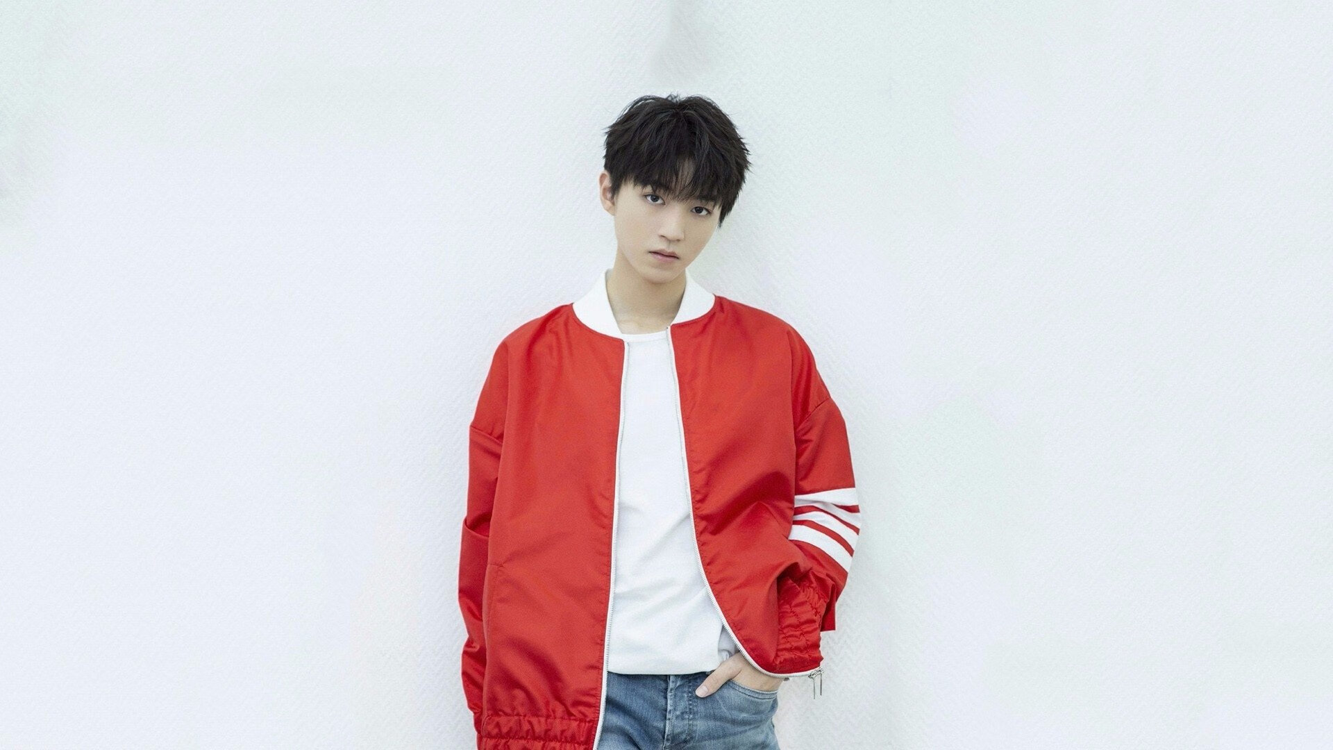 开云官网APP下载-_极限攀岩比赛：迎难而上的勇者之战_，极限攀爬第一人坠亡